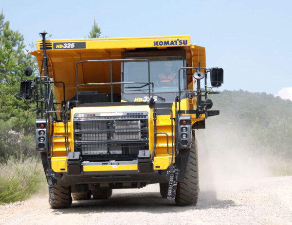 Komatsu HD325-8 Dump Truck 01 Komatsu HD325-8 Dump Truck